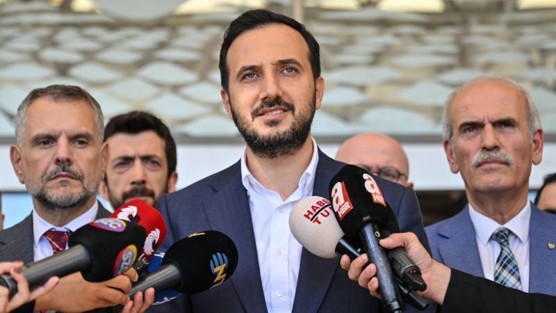 AKP İstanbul İl Başkanı Özdemir’den Bayrampaşa seçimine tepki: Adayımız İbrahim Akın kazandı, Türk yargısı kararını açıklayacak