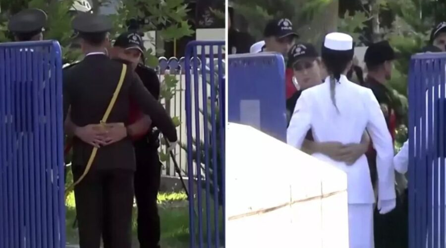 anitkabirde tartisma yaratan goruntu subaylar boyle arandi sPGMuKkD