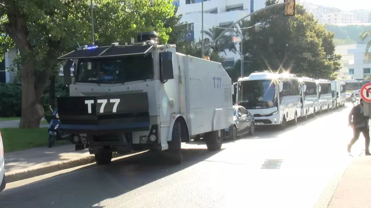 CHP İstanbul Olağanüstü Kongresi Yapılıyor