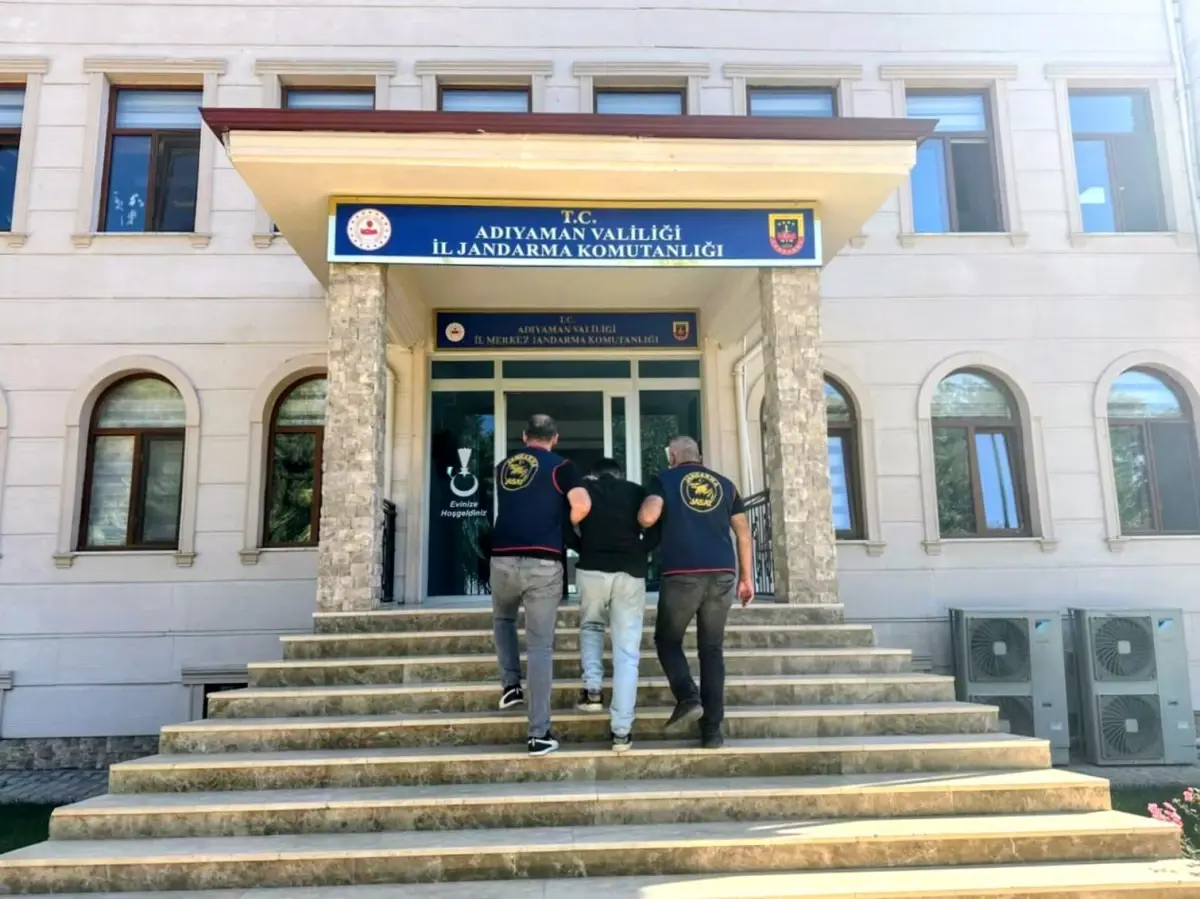 Adıyaman’da İki Aranan Şahıs Tutuklandı