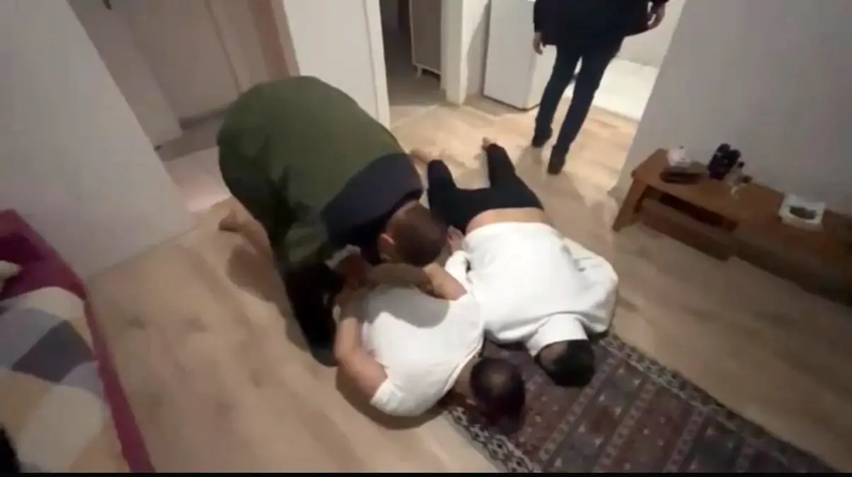 Bursa Merkezli Suç Örgütüne Eş Zamanlı Operasyon: 22 Gözaltı, 23 Kadın Kurtarıldı