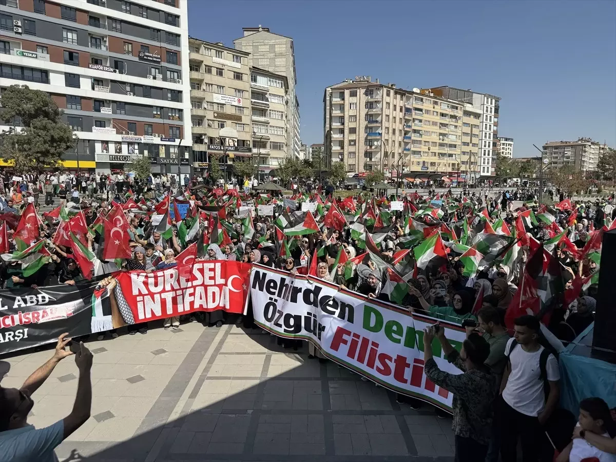 Elazığ’da Gazze’ye Destek Yürüyüşü