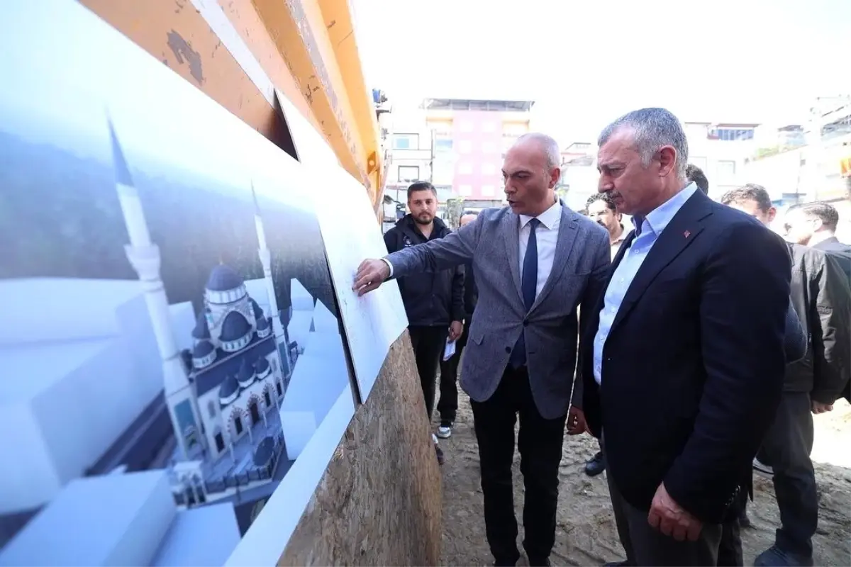 İzmit Kuruçeşme’de Yeni Merkez Camii İnşaatı Başladı