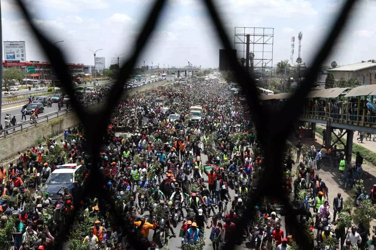 Kenya’da Odinga’nın Cenaze Törenine Polis Müdahalesi