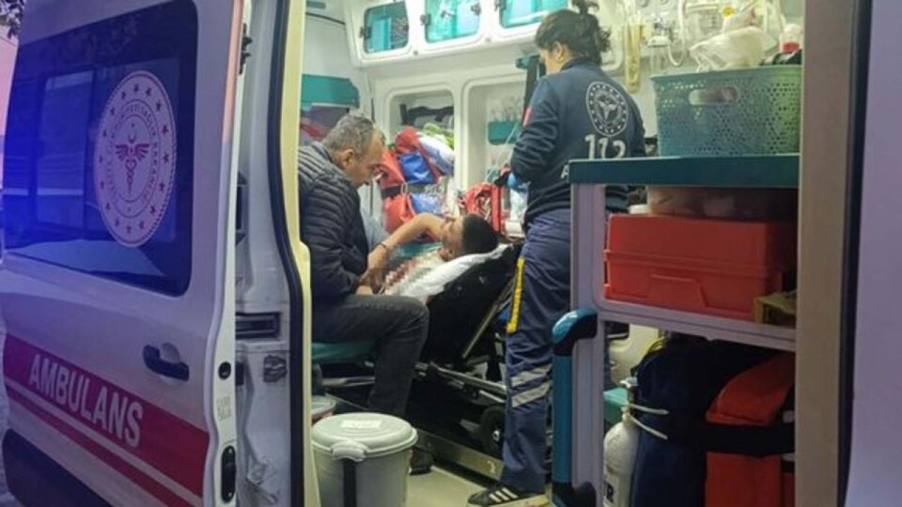 Manisa’da dayı ve yeğen bıçaklı kavgada birbirlerini yaraladı