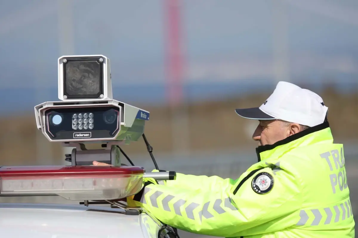 Sürücülerin isyanı sonuç verdi! Tabelalar söküldü, hız limitleri değişti