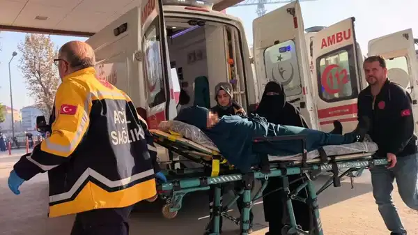 Bursa’da 3 kişilik aile yedikleri tavuktan hastanelik oldu