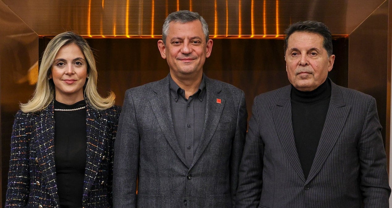 CHP lideri Özel, Ahmet Özer ile bir araya geldi
