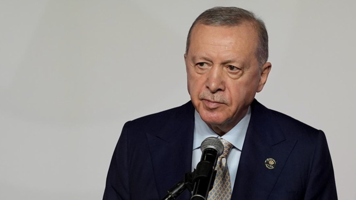 Cumhurbaşkanı Erdoğan, İngiltere’deki Türklere telefonda hitap etti