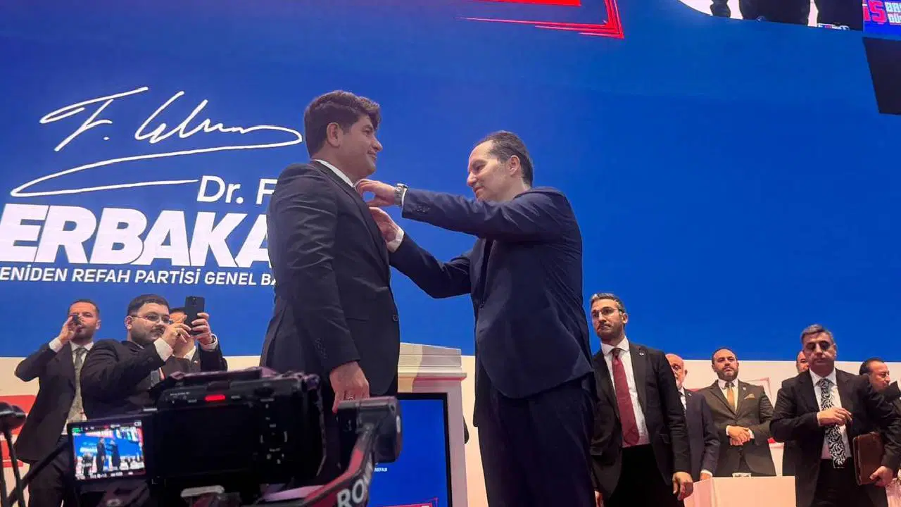 Eski HDP milletvekili Yeniden Refah Partisi’ne geçti!