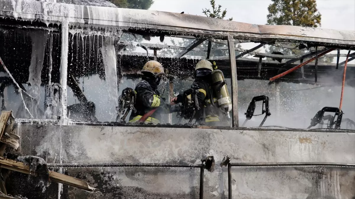 İzmit’te Otobüste Yangın Çıktı