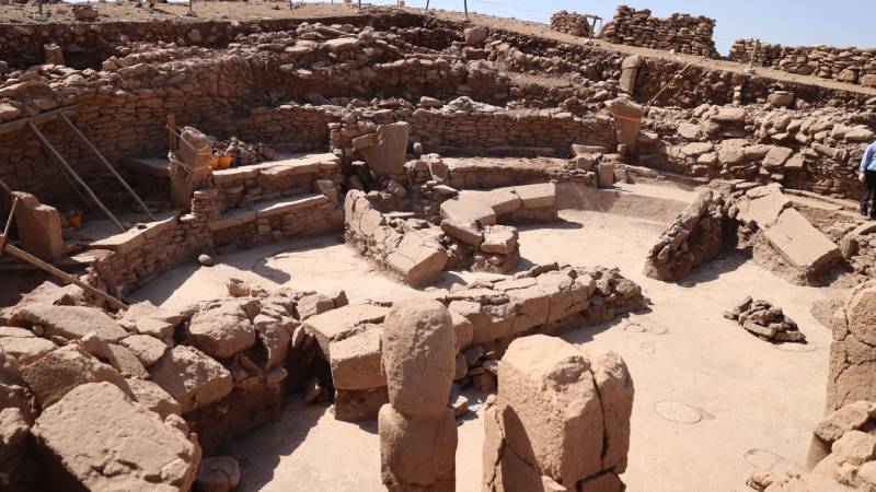 Karahantepe kazılarında amfi tiyatroyu andıran yapı ortaya çıktı