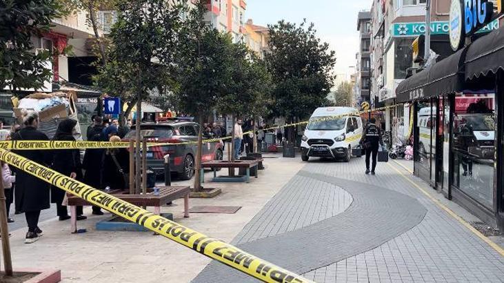 Küçükçekmece’de kar maskeli saldırgan kafede oturan kişilere ateş açtı