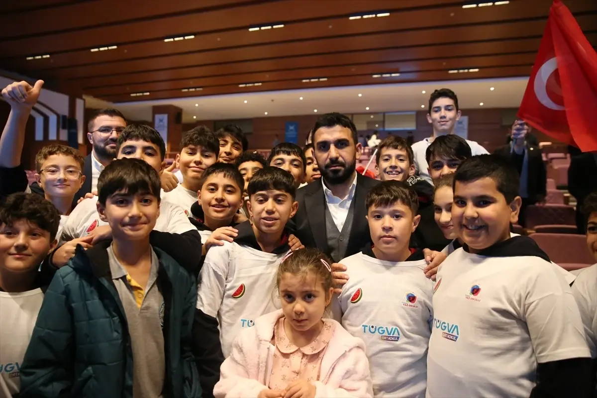 TÜGVA’dan Kitap Kurdu Yarışması Lansmanı