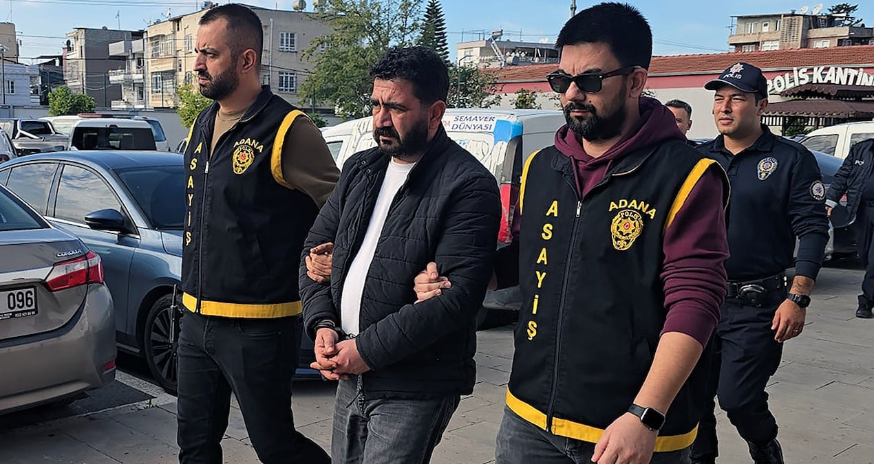 179 suçtan aranan zanlı AVM gezerken yakalandı