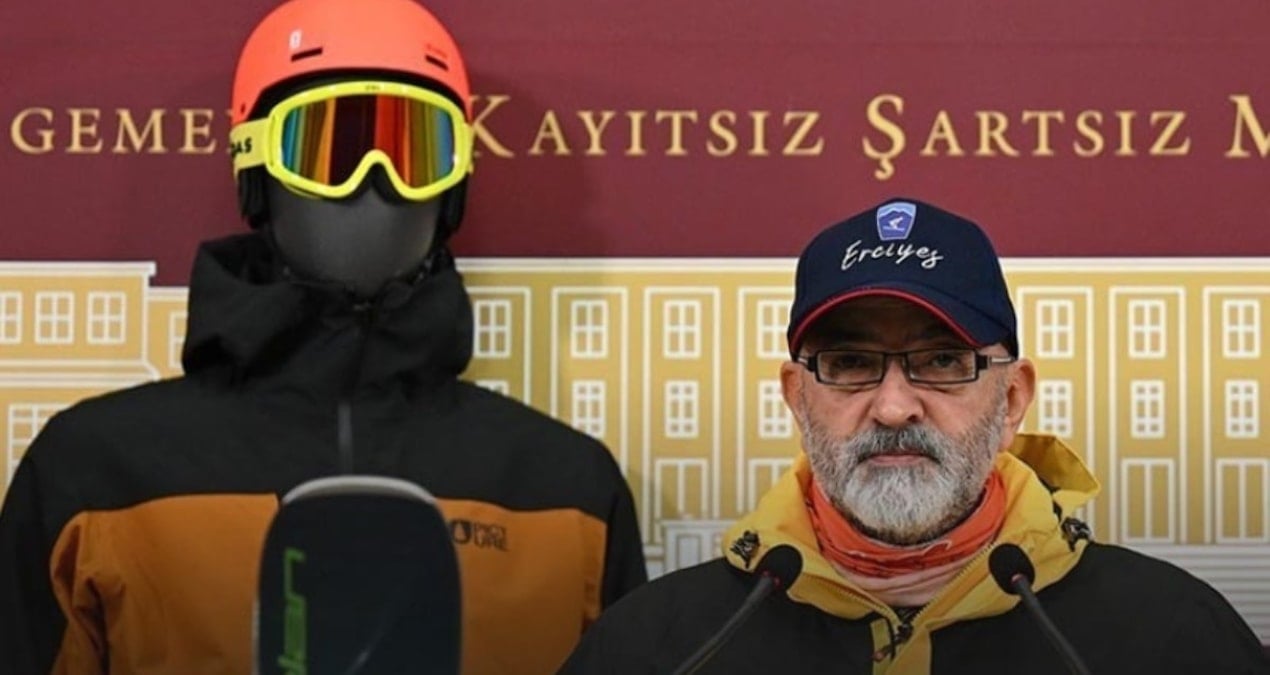 Bu kıyafetleri giyip basın toplantısı yaptı! AKP’li vekil herkesi kayağa çağırdı