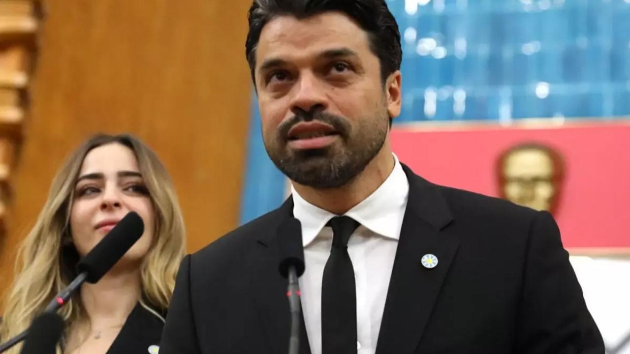 Gökhan Zan siyaseti bıraktı! Futbola geri döndü