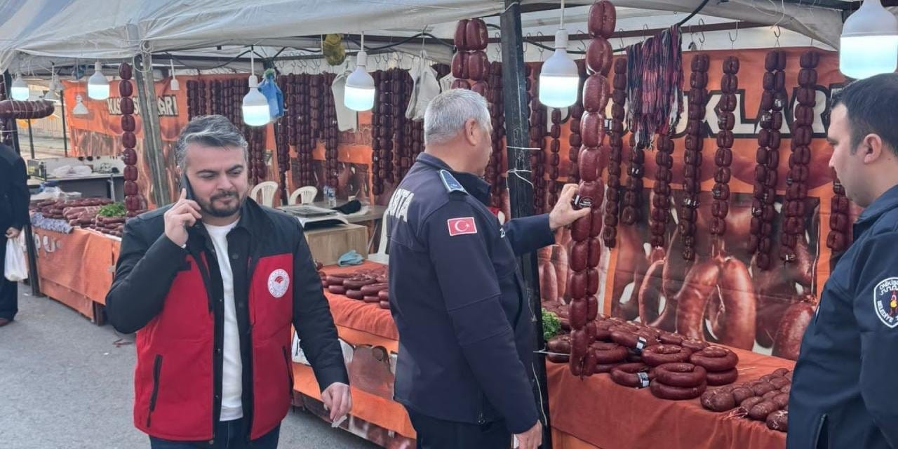 İnsan hayatı bu kadar ucuz mu? 850 kilo bozuk sucuğu piyasaya süreceklerdi