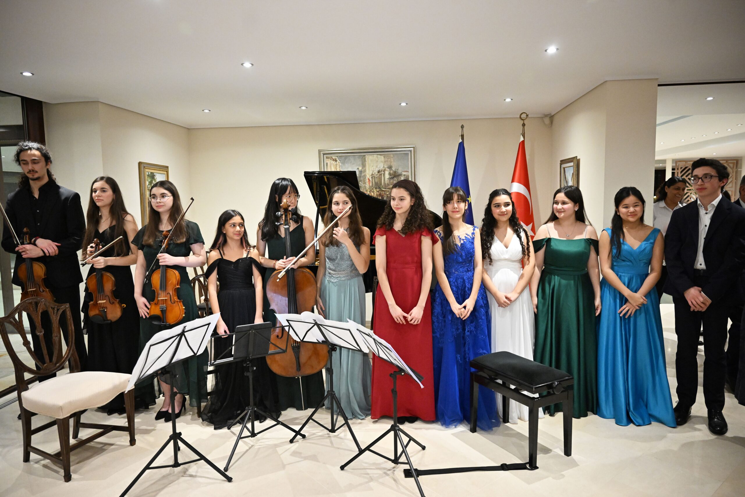 “Türkiye’nin Genç Yetenekleri”nden Brüksel’de yıl sonu konseri