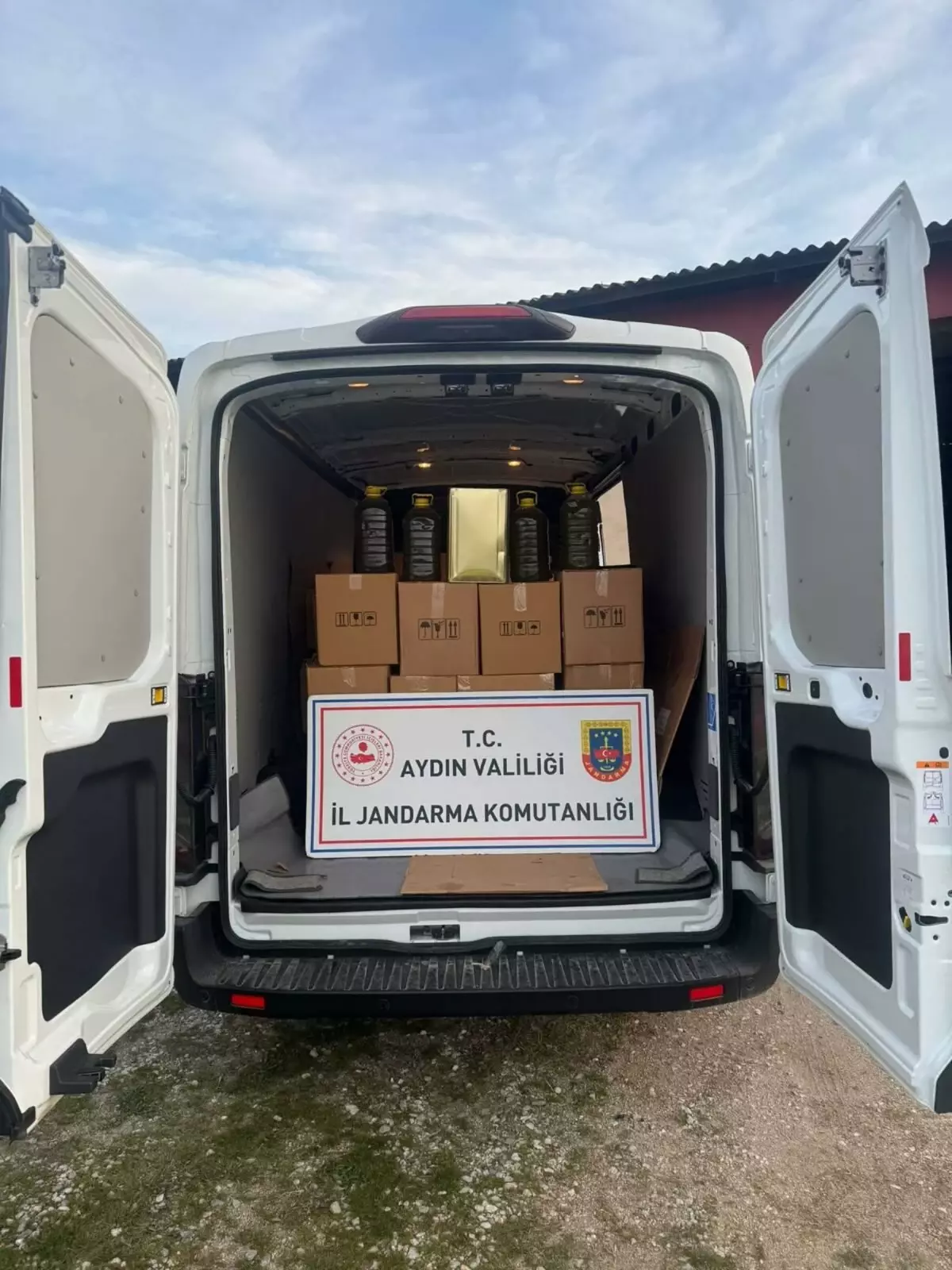 Aydın’da 1,6 Ton Sahte Zeytinyağı Ele Geçirildi