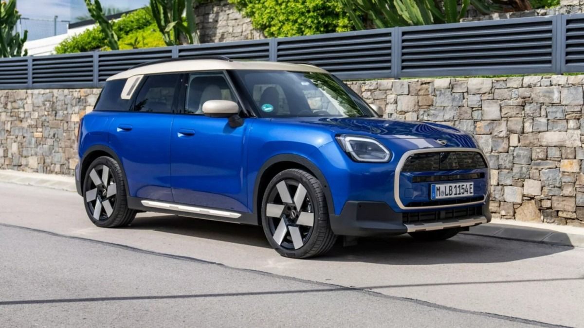 Mini Countryman Electric 2026 menzil artışıyla güncellendi