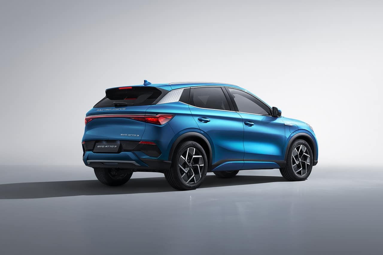 BYD, 2025’te elektrikli araç satışlarında Tesla’yı geride bıraktı