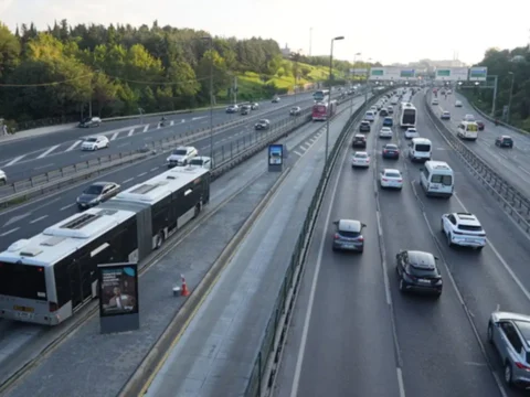 Istanbulda 15 temmuz gunu metrobusun guzergahi degisecek DuWfWBzJ